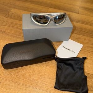 Balenciaga Swift Oval Sunglasses in Silver